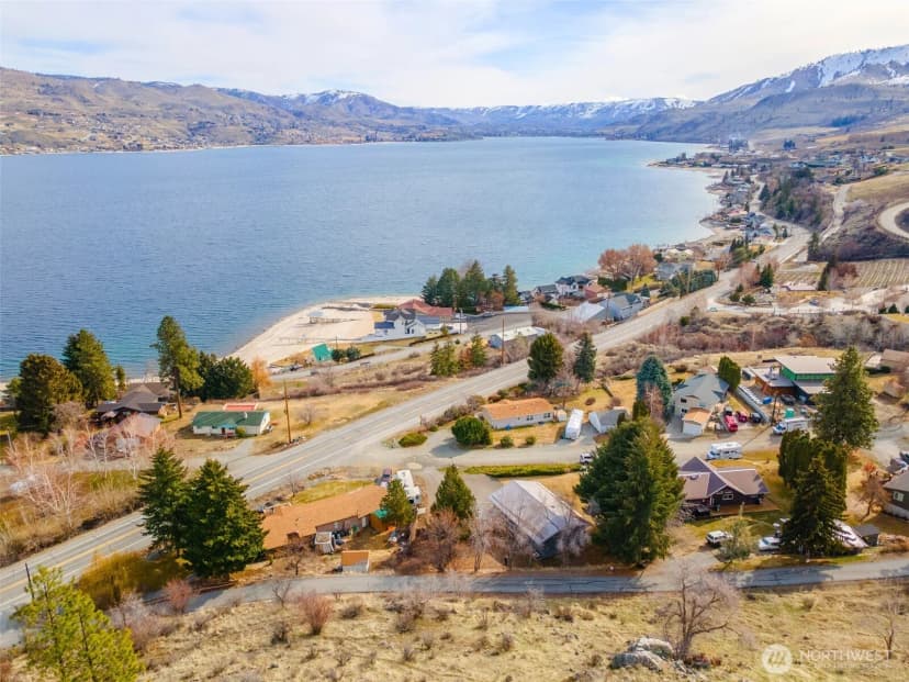 Property photo for 1955 S Lakeshore Rd, Chelan photo 6