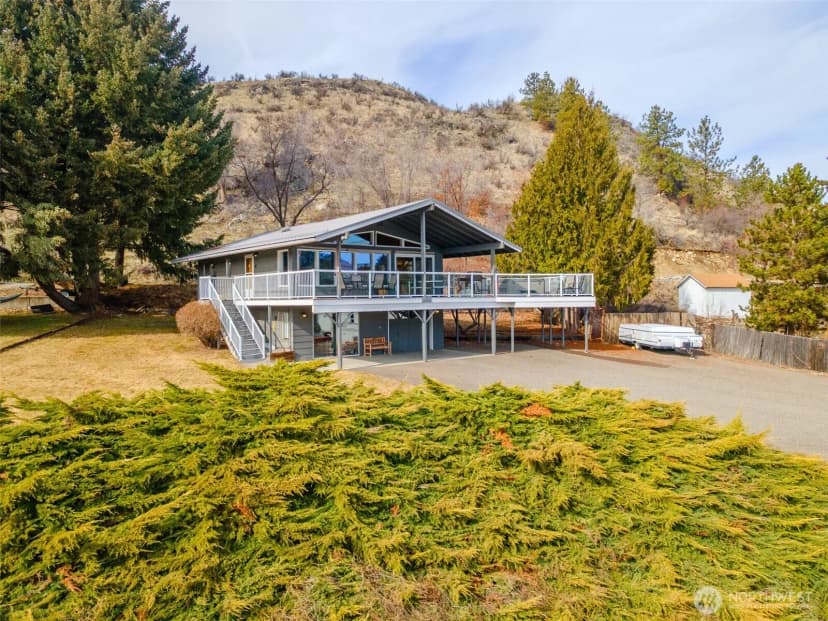 Property photo for 1955 S Lakeshore Rd, Chelan photo 29
