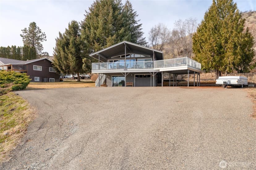Property photo for 1955 S Lakeshore Rd, Chelan photo 28