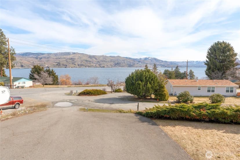 Property photo for 1955 S Lakeshore Rd, Chelan photo 25