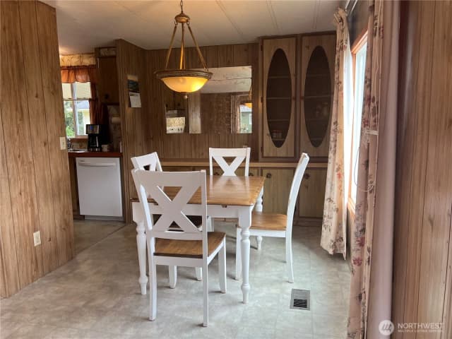 Property photo for 32210 N Place, Ocean Park photo 5