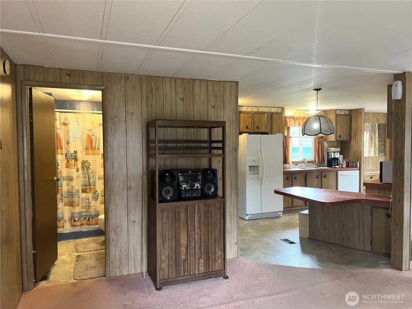 Property photo for 32210 N Place, Ocean Park photo 12
