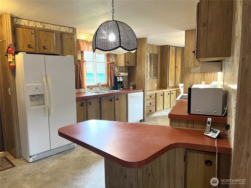 Property photo for 32210 N Place, Ocean Park photo 6