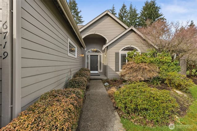 Property photo for 6719 Prairie Ridge Drive Ne, Olympia photo 2