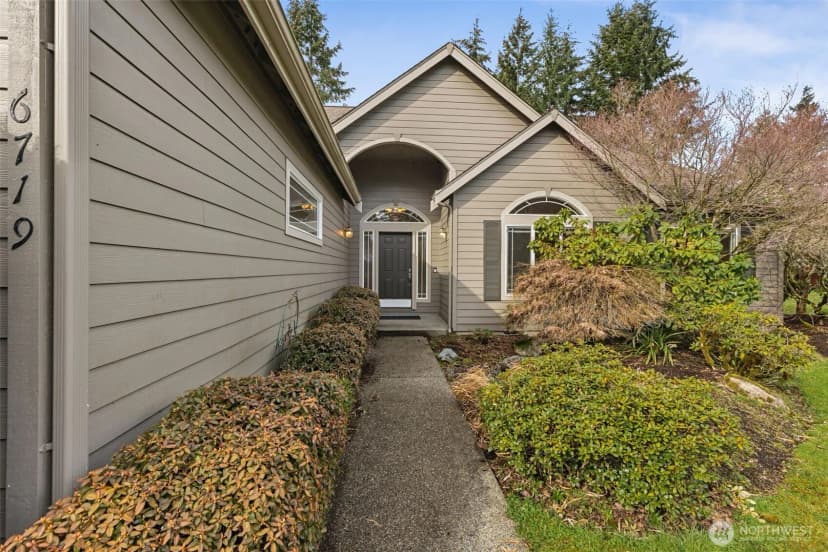 Property photo for 6719 Prairie Ridge Drive Ne, Olympia photo 2