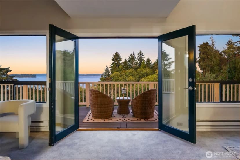 Property photo for 5400 Crestview Loop Ne, Olympia photo 4