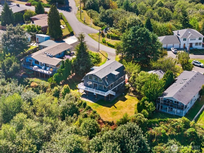 Property photo for 5400 Crestview Loop Ne, Olympia photo 13