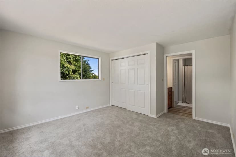 Property photo for 5400 Crestview Loop Ne, Olympia photo 19
