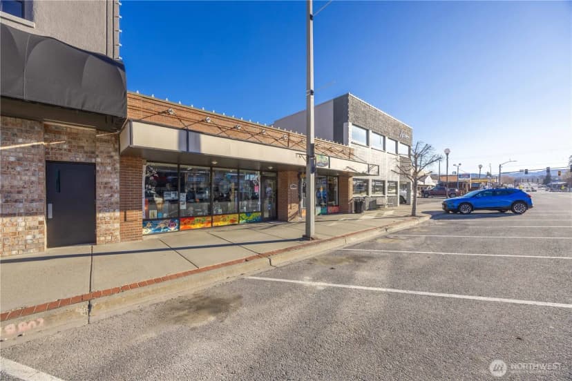 Property photo for 213 E Woodin Avenue #a, Chelan photo 24