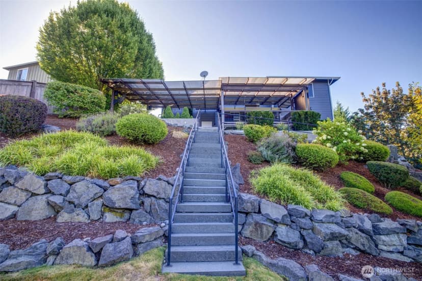 Property photo for 17012 W Hill Drive E, Bonney Lake photo 32