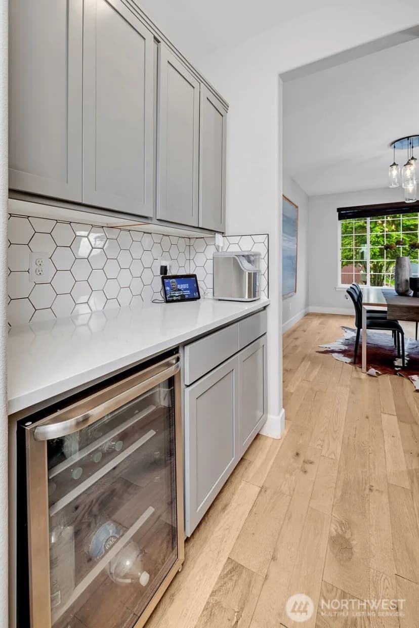 Property photo for 17012 W Hill Drive E, Bonney Lake photo 10
