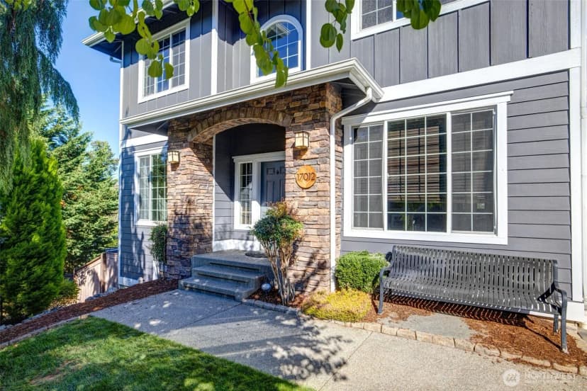 Property photo for 17012 W Hill Drive E, Bonney Lake photo 2