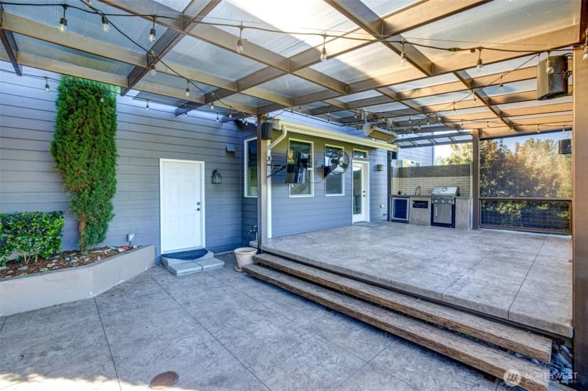 Property photo for 17012 W Hill Drive E, Bonney Lake photo 34
