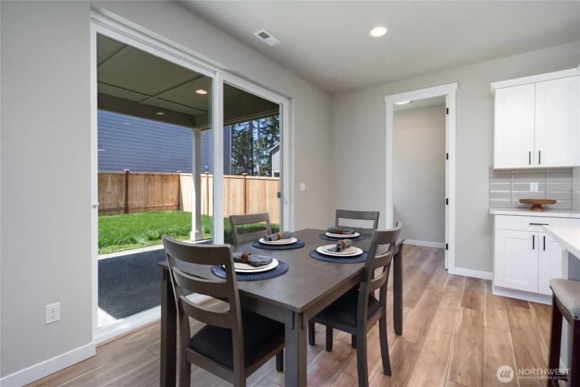 Property photo for 2406 Sw Ridgeway Drive, Oak Harbor photo 12