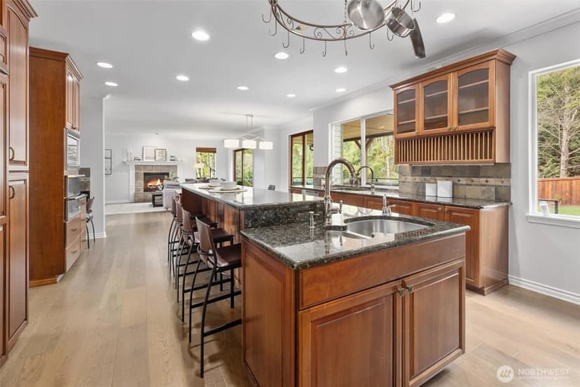 Property photo for 13821 234th Court Ne, Woodinville photo 9