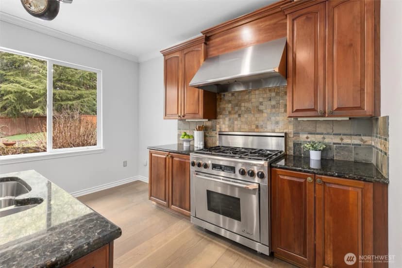 Property photo for 13821 234th Court Ne, Woodinville photo 8