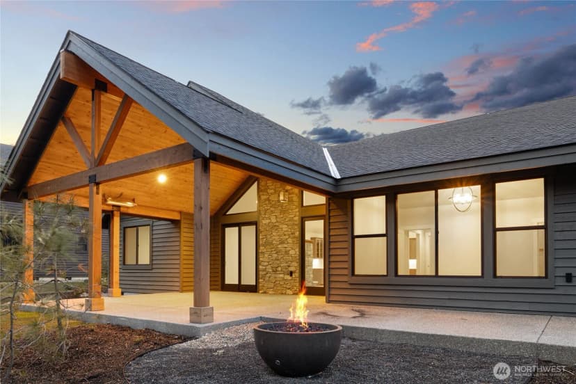 Property photo for 1041 Domerie Park Loop, Cle Elum photo 3