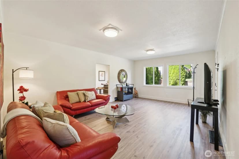 Property photo for 817 Sw 158th Street, Burien photo 8