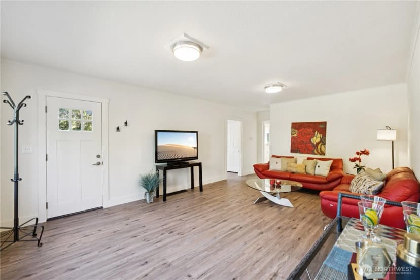 Property photo for 817 Sw 158th Street, Burien photo 6