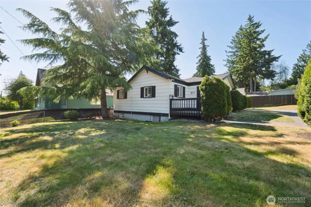 Property photo for 817 Sw 158th Street, Burien photo 2