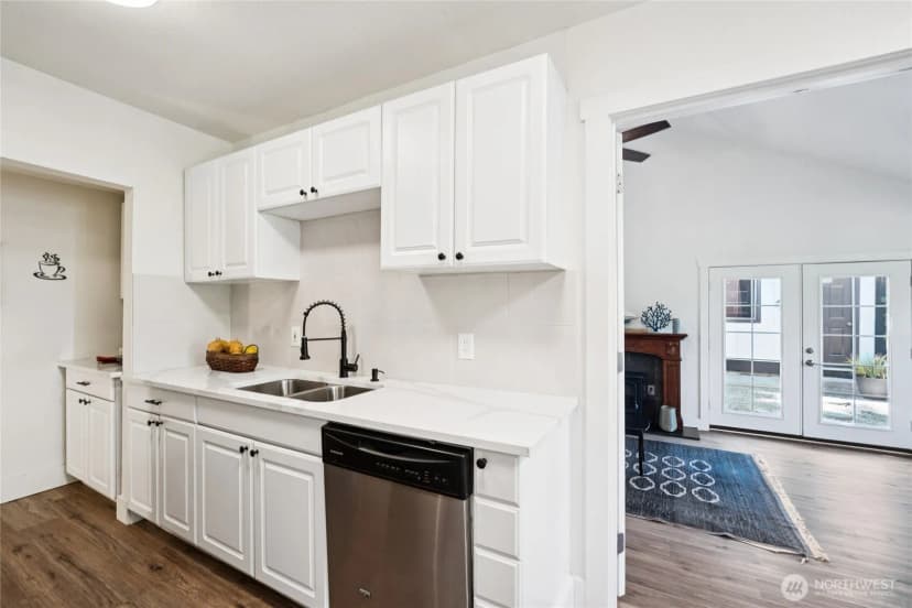 Property photo for 817 Sw 158th Street, Burien photo 14