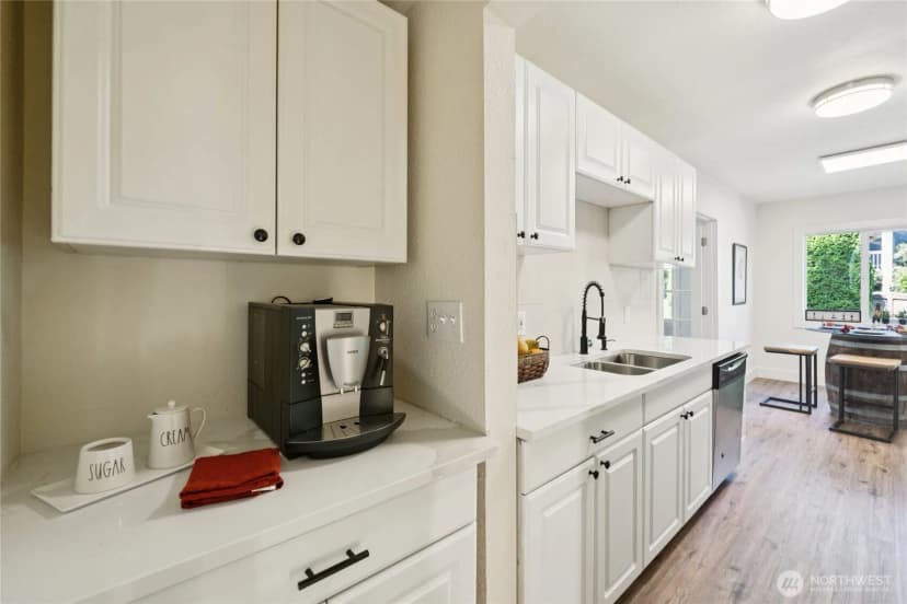 Property photo for 817 Sw 158th Street, Burien photo 15