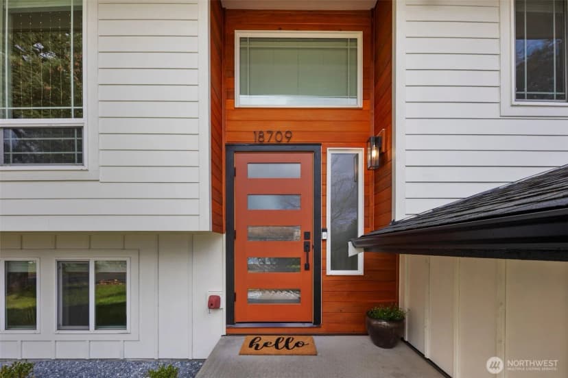 Property photo for 18709 2nd Avenue E, Spanaway photo 3