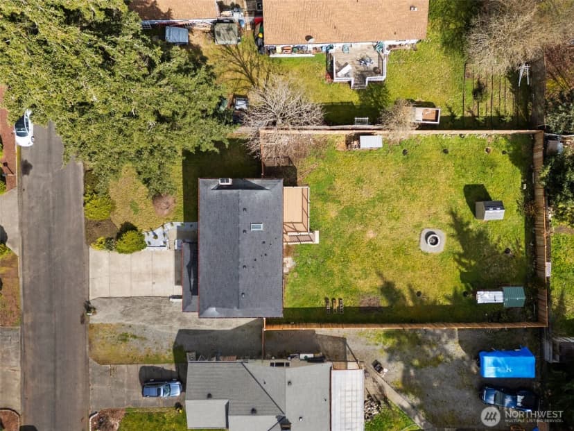 Property photo for 18709 2nd Avenue E, Spanaway photo 33