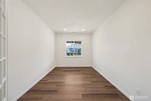 Property photo for 922 Lucas Avenue, Buckley photo 4