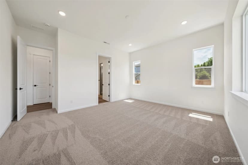 Property photo for 922 Lucas Avenue, Buckley photo 15