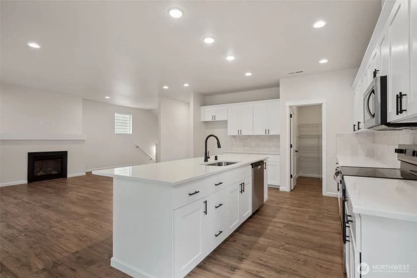 Property photo for 12062 126th Avenue Ct E #8, Puyallup photo 3