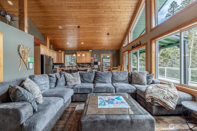 Property photo for 15431 Cedar Brae Road, Leavenworth photo 5