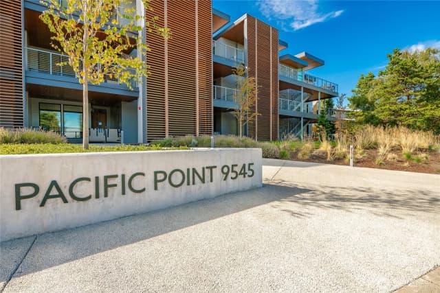 Property photo for 9545 Semiahmoo Parkway #201, Blaine photo 3