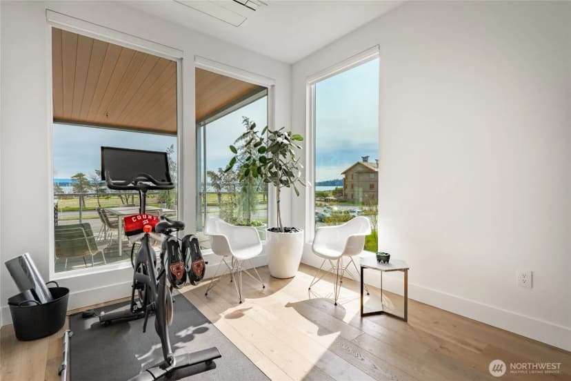 Property photo for 9545 Semiahmoo Parkway #201, Blaine photo 28