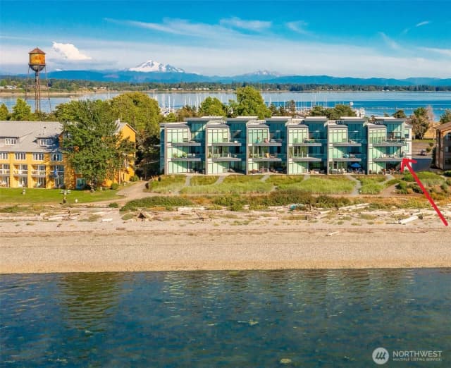 Property photo for 9545 Semiahmoo Parkway #201, Blaine photo 2
