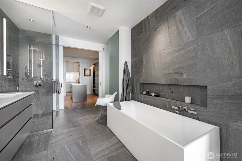 Property photo for 9545 Semiahmoo Parkway #201, Blaine photo 19