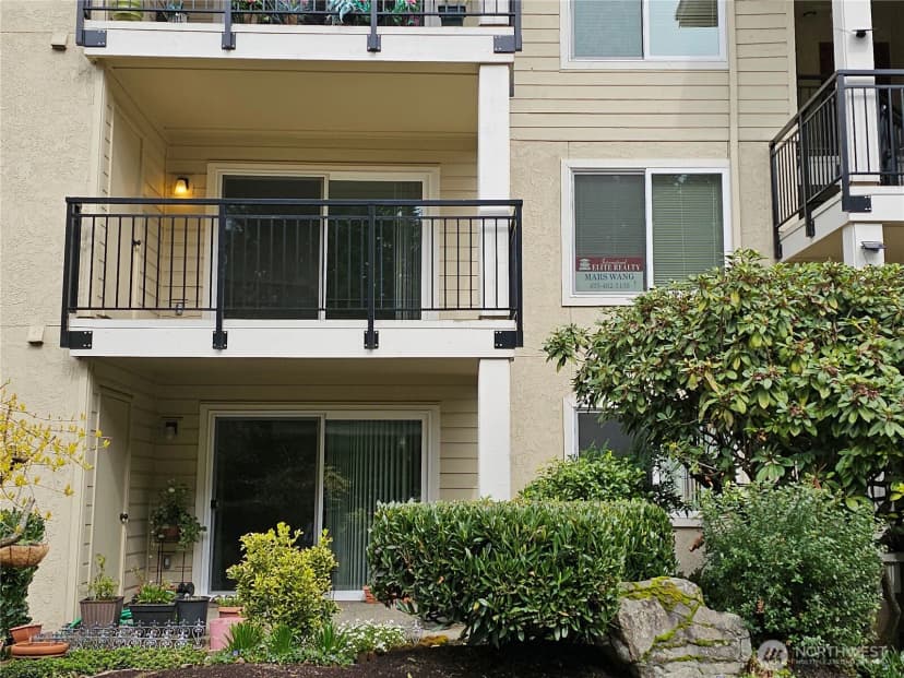 Property photo for 13626 Ne 7th Street #f-9, Bellevue photo 2