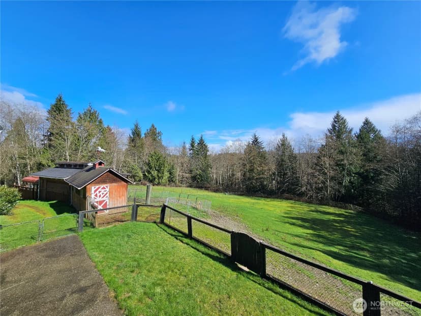 Property photo for 105 Strawberry Hill Road, Elma photo 6