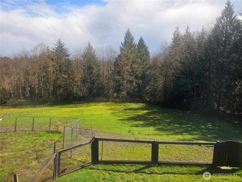 Property photo for 105 Strawberry Hill Road, Elma photo 20