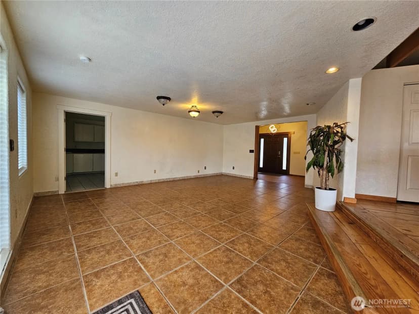Property photo for 105 Strawberry Hill Road, Elma photo 12