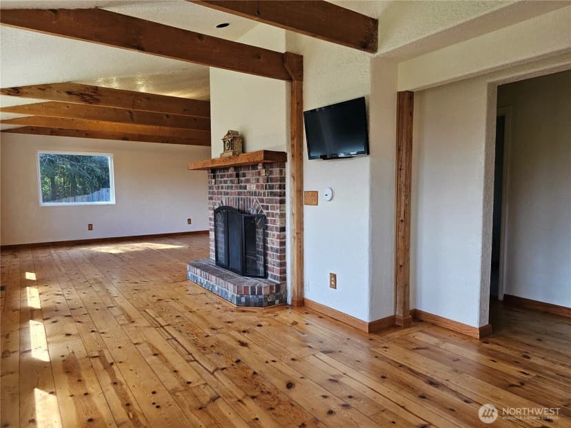 Property photo for 105 Strawberry Hill Road, Elma photo 19