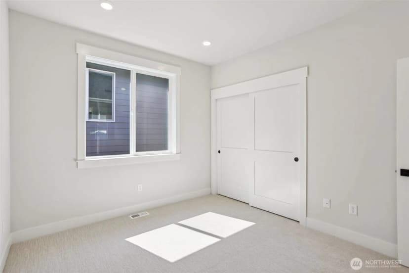 Property photo for 328 182nd Place Se, Bothell photo 19