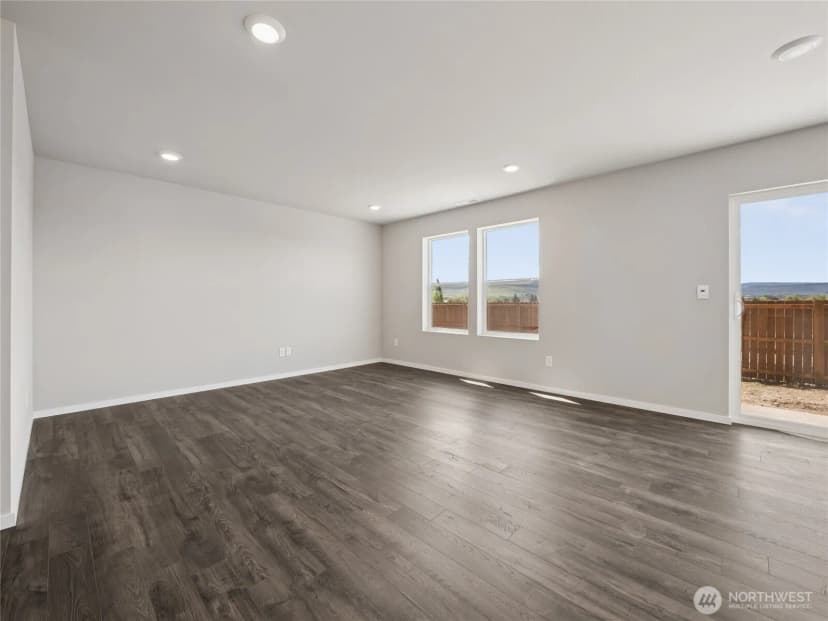 Property photo for 1606 S Mallard Way #33, Ellensburg photo 8