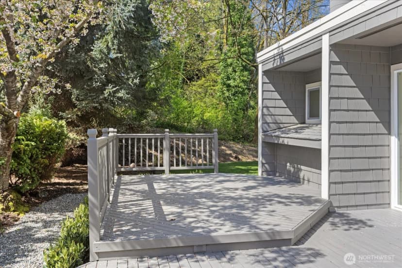 Property photo for 1825 112th Avenue Ne, Bellevue photo 10