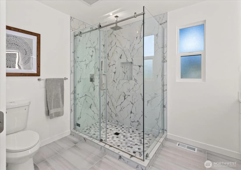 Property photo for 1825 112th Avenue Ne, Bellevue photo 31