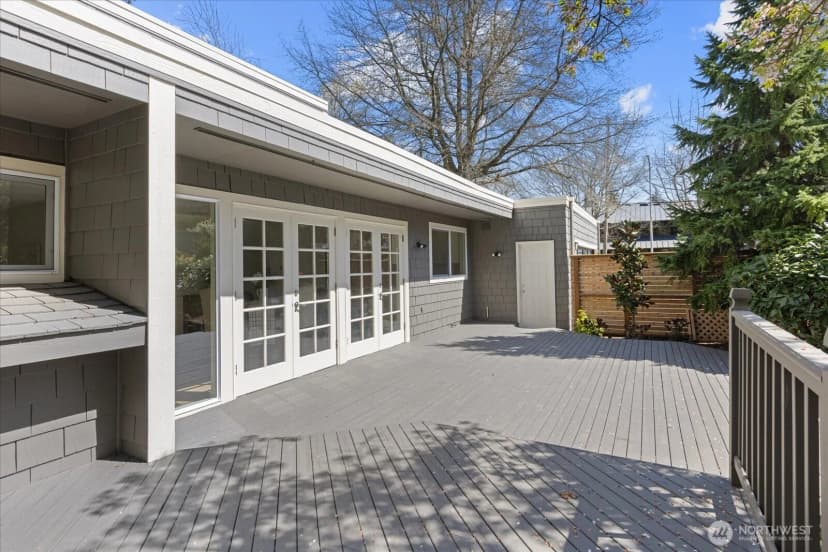 Property photo for 1825 112th Avenue Ne, Bellevue photo 12