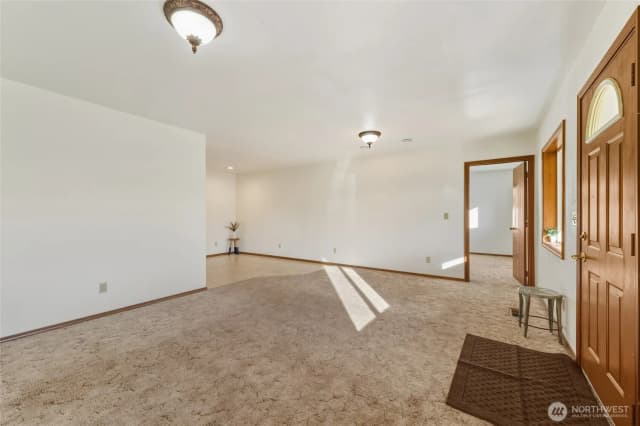 Property photo for 223 Se 10th Street, College Place photo 5