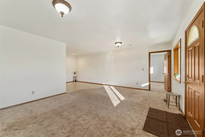 Property photo for 223 Se 10th Street, College Place photo 5