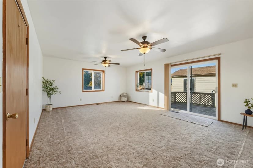 Property photo for 223 Se 10th Street, College Place photo 10