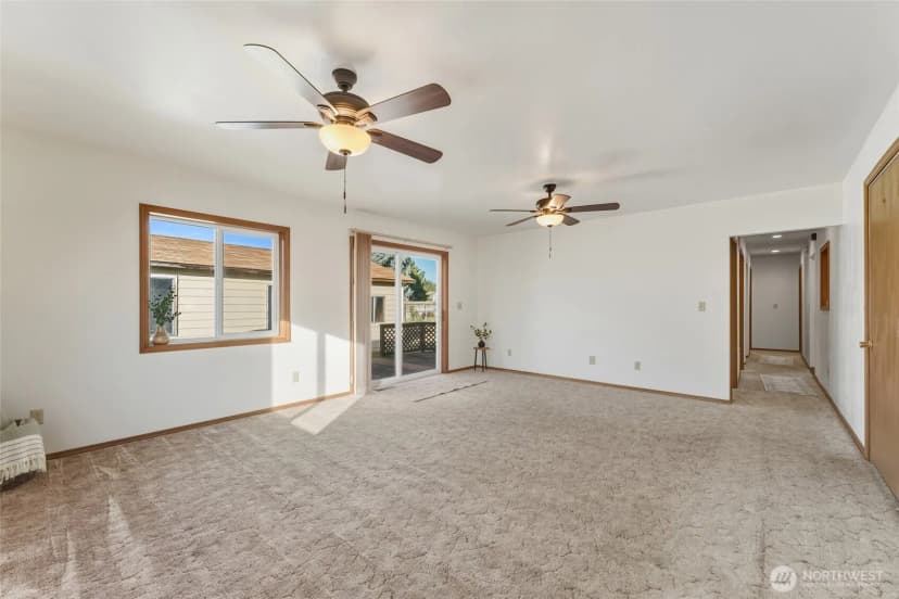 Property photo for 223 Se 10th Street, College Place photo 11